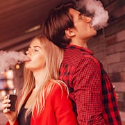 O Perigo do Cigarro Eletrônico: Impactos na Saúde e o Aumento do Consumo por Jovens fuma-vape