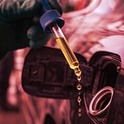 Petrobras anuncia corte no preço da gasolina para distribuidoras Gasolina